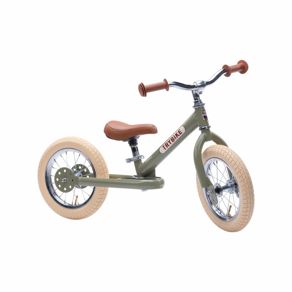 Balancecykel To Hjul, Vintage Green, Trybike - skråt forfra