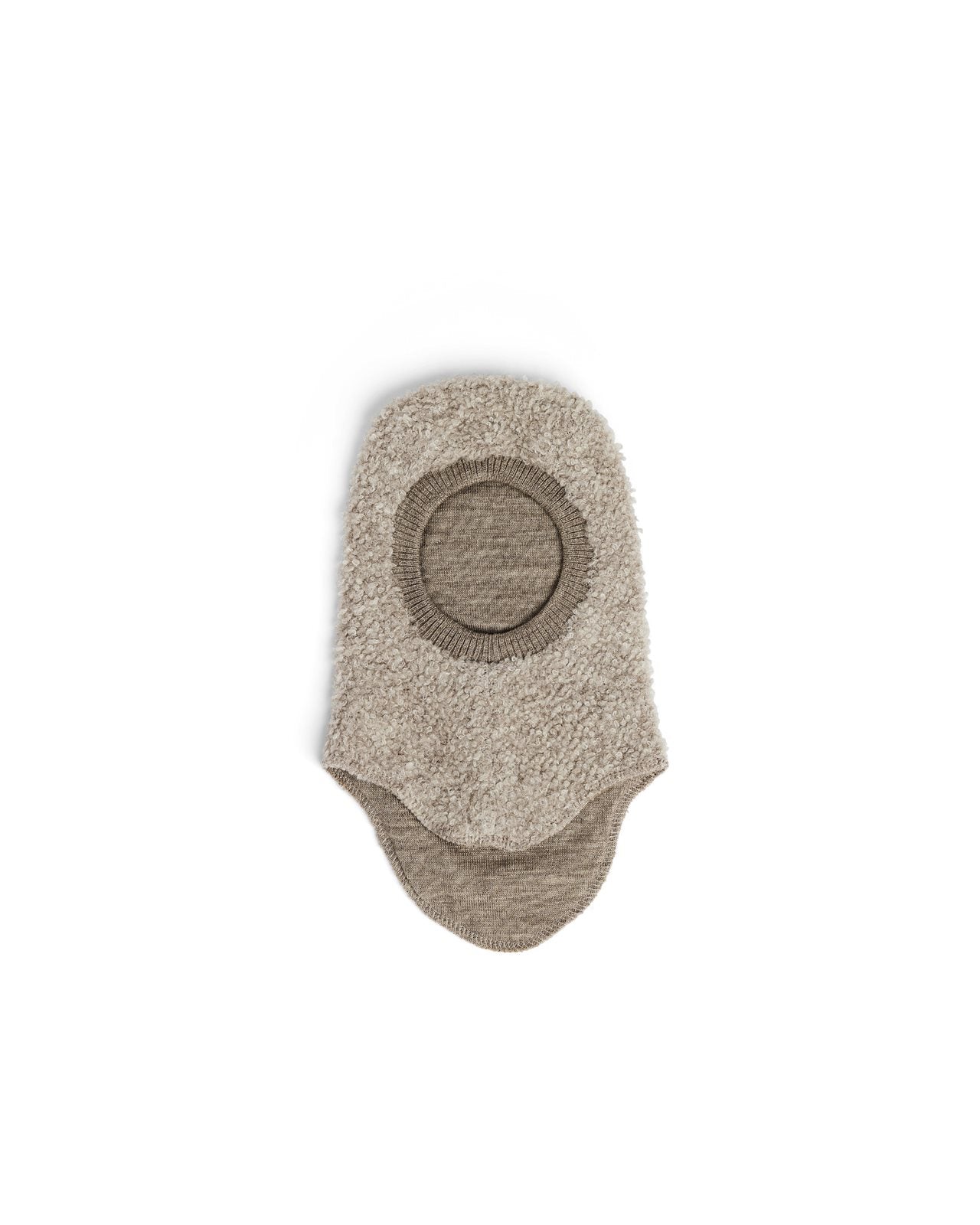 Elefanthue, Merino Uld, Nature fra Smallstuff

Lækker blød hue i god kvalitet med strikket merino uld fór.