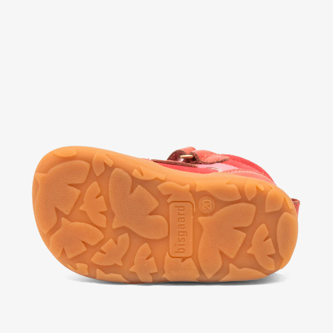 Barefoot Becky Sneakers, Pink fra Bisgaard

'Becky' er en barfodssko skabt med tanke på små, aktive fødder. Den er lavet i blødt kvalitetslæder og har en let og fleksibel konstruktion, der følger fodens naturlige bevægelser