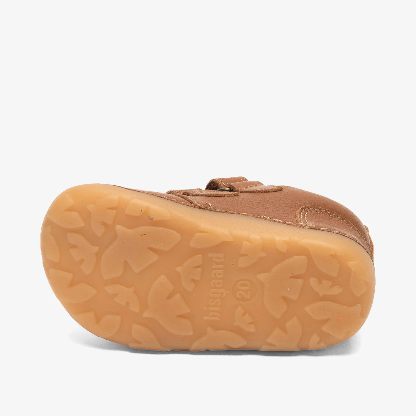 Barefoot Carter Prewalker, Cognac fra Bisgaard

‘Carter’ er en let og fleksibel begyndersko, skabt til små fødder, der er ved at lære at gå eller lige har taget deres første skridt.