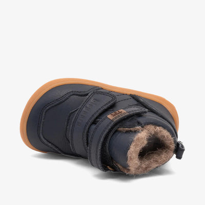 Barefoot Becky Tex Vinterstøvle, Navy fra Bisgaard

'Becky TEX' er en vandtæt barfodssko, der er udviklet til at give små, aktive fødder maksimal komfort og bevægelsesfrihed.
