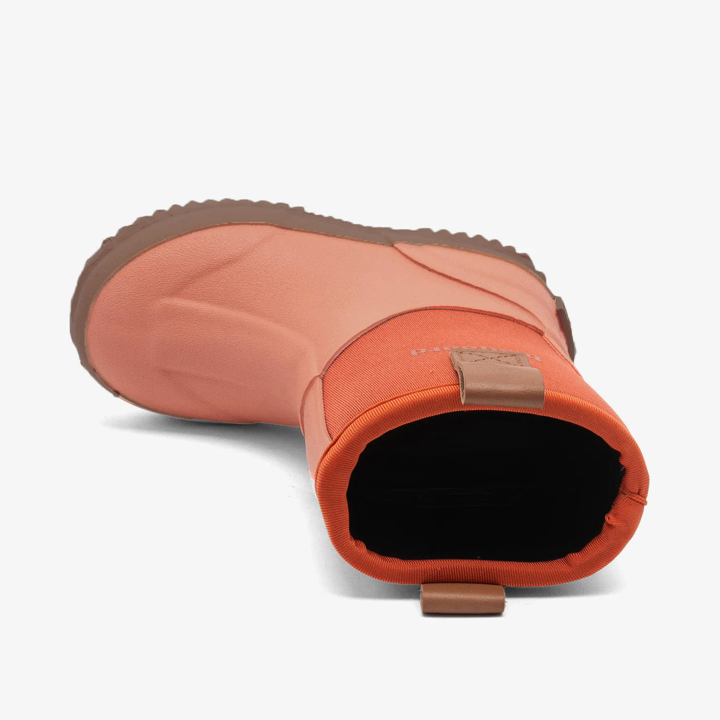 Neo Thermo Gummistøvle, Brick Rose, Bisgaard

‘Neo Thermo’ forener funktion, komfort og stil i én praktisk gummistøvle. Med sin smukke farve og fleksible pasform bliver den hurtigt en favorit til både kolde og regnfulde dage.