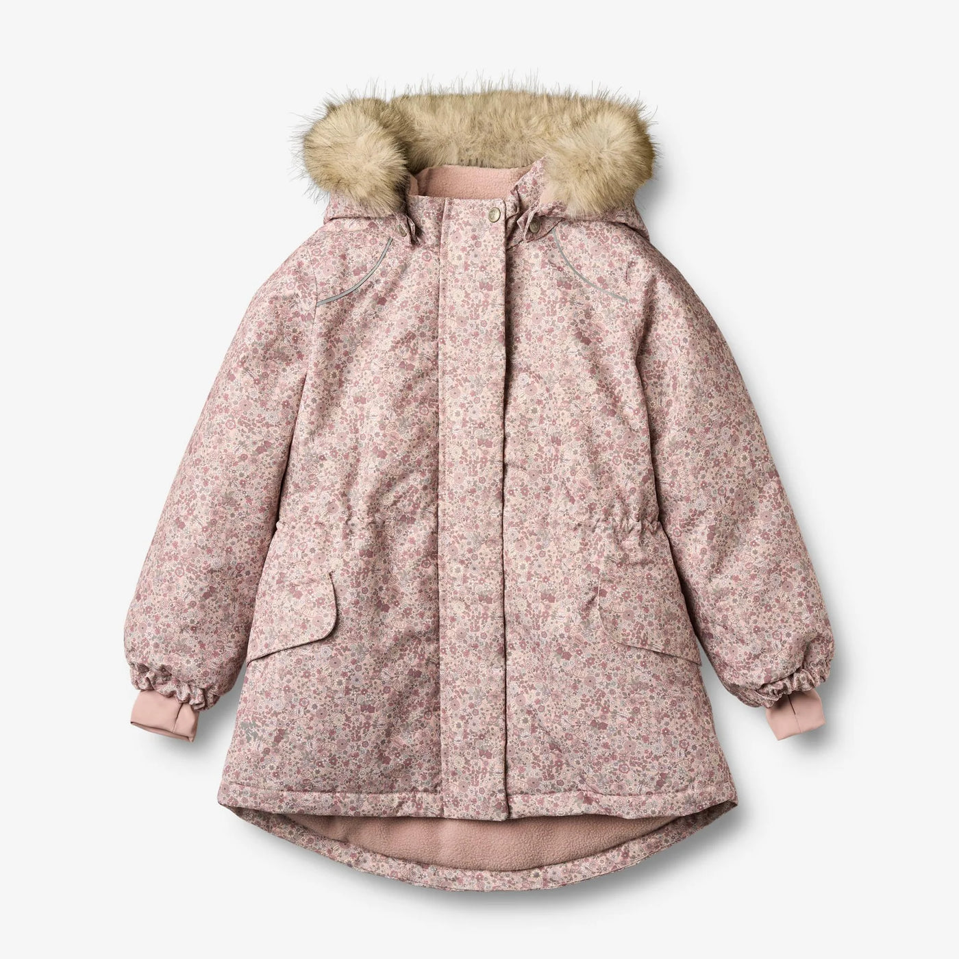 Jakke, Mathilde, Rose Dust Flowers fra Wheat

Flot A-formet jakke med smukt print, lavet i et vandtæt og åndbart materiale, der holder dit barn både tørt og komfortabelt.