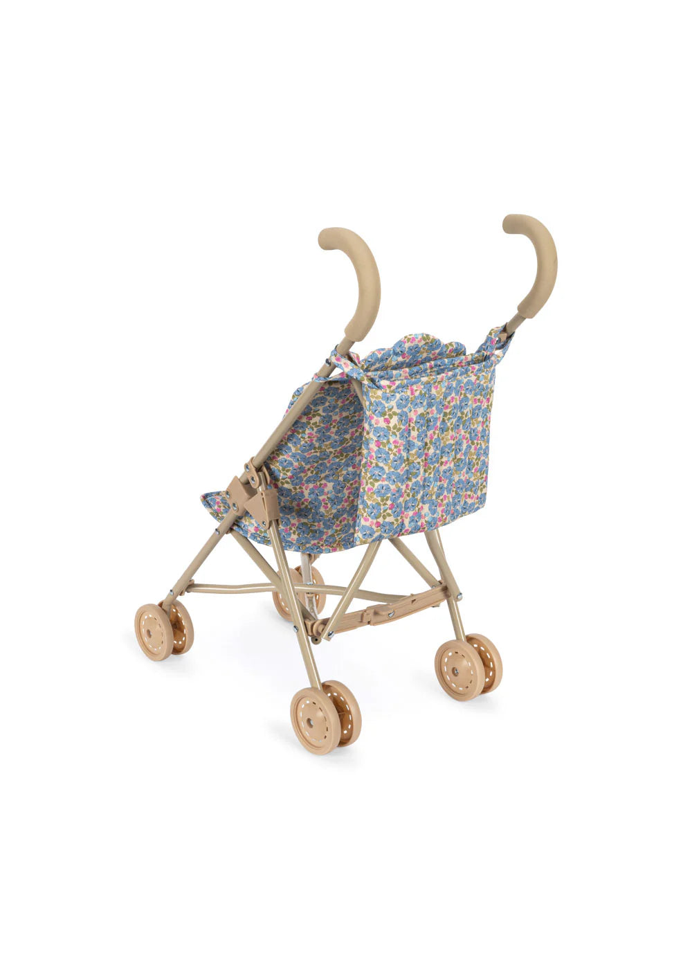 Klapvogn i sødt print


Skøn klapvogn fra Konges Sløjd, der passer til de fleste babydukker. Stoffet er i printet Fleur Rosier. Enhver dukke vil være heldig at få plads i denne fine klapvogn. Dukken spændes fast med en sele foran, så den sidder sikkert i vognen.