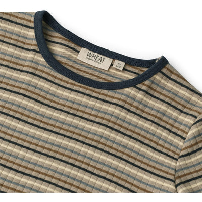 Stig T-shirt, Multi Stripe, Wheat - halsudskæring