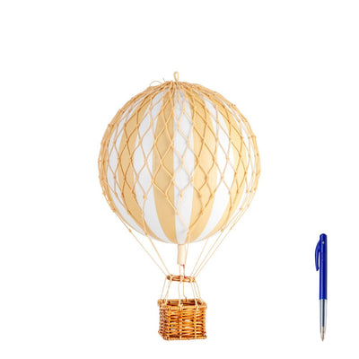 Luftballon White-Ivory, 18 cm. Travels Light, Authentic Models - ved siden af kuglepen