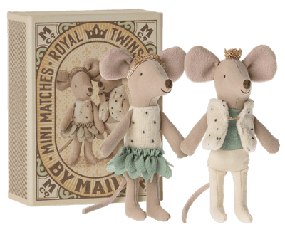 Royal tvillinge mus, Lillesøster og -bror i æske, Maileg - foran æske